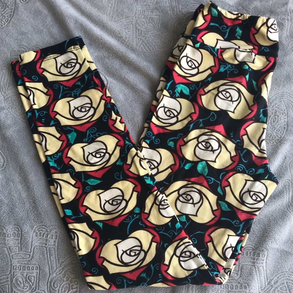 Lularoe ROSES 🌹 *tween leggings super soft! 00-2